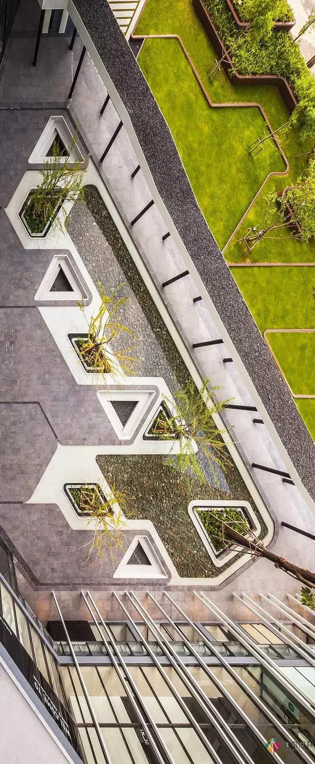 如何在狭小的空间内进行景观设计?