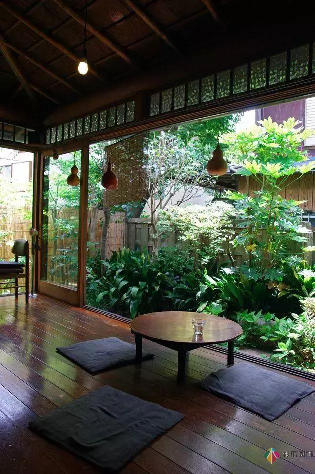 呈现东方禅意之美的30个日式庭院设计。赶紧来看看！