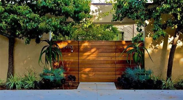庭院设计如何你们自己美丽的庭院墙。